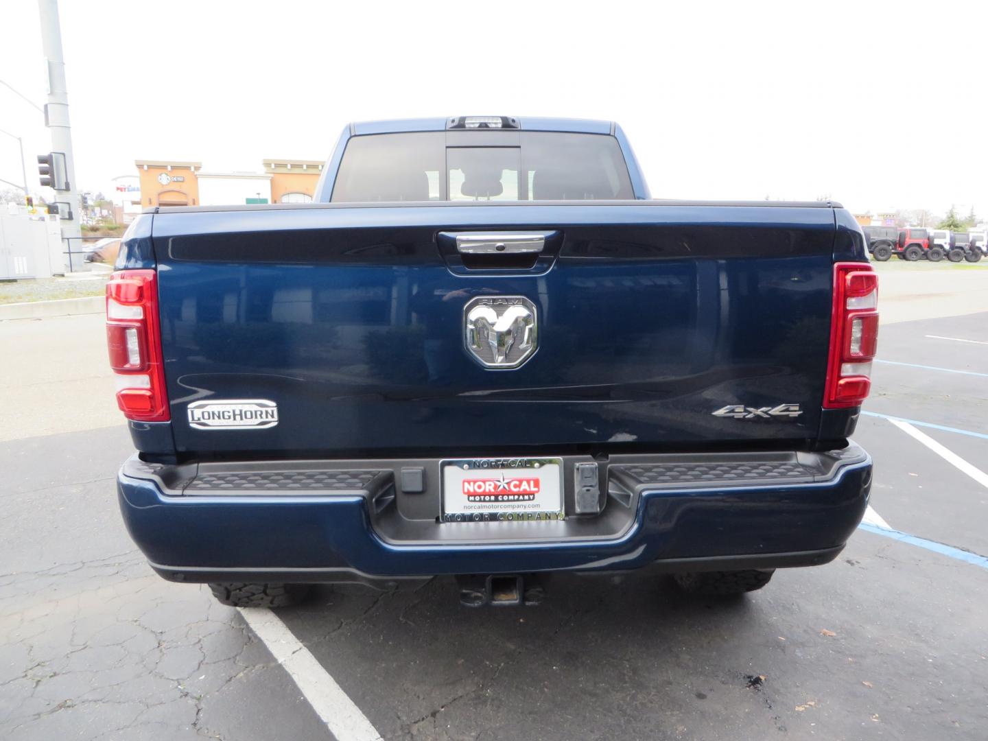 2022 BLUE /BROWN RAM 2500 Limited Longhorn Crew Cab SWB 4WD (3C6UR5GL7NG) with an 6.7L L6 OHV 24V TURBO DIESEL engine, 6A transmission, located at 2630 Grass Valley Highway, Auburn, CA, 95603, (530) 508-5100, 38.937893, -121.095482 - Beautiful Ram Limited Longhorn with a level kit, 20" Fittipaldi wheels, Toyo Open Country RT Trail tires, and a Demco 18K sliding 5th wheel hitch. - Photo#5